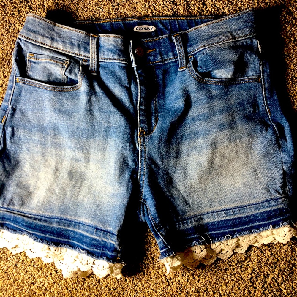 Jean shorts with white knit design at bottom💖